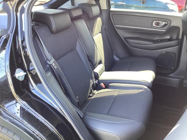 ヴェゼル ｅ：ＨＥＶＺ　ワンオーナー・ナビ・前後ドラレコ・リヤカメラ・ＥＴＣ２．０・ＬＥＤヘッドライト・衝突軽減ブレーキ・クルーズコントロール・スマートキー・オートエアコン・シートヒーター　地上デジタル　ＵＳＢ入力　シートＨ（24枚目）