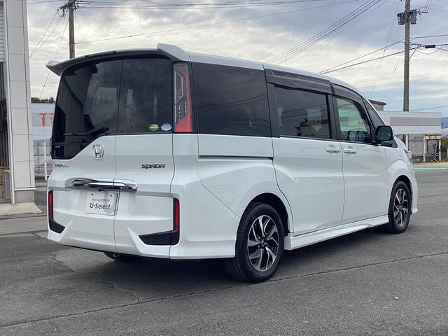 ステップワゴンスパーダ スパーダホンダセンシング　ナビゲーション　地デジ　リア席モニター　ＥＴＣ　両側パワースライドドア　２列目ベンチシート　フロントフルオートエアコン　リアマニュアルエアコン　１６インチアルミホイール　アクティブクルーズ　ＵＳＢ入力（8枚目）