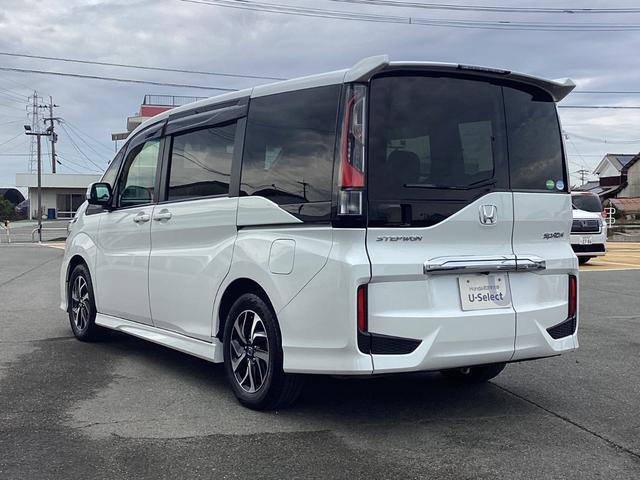 ステップワゴンスパーダ スパーダホンダセンシング　ナビゲーション　地デジ　リア席モニター　ＥＴＣ　両側パワースライドドア　２列目ベンチシート　フロントフルオートエアコン　リアマニュアルエアコン　１６インチアルミホイール　アクティブクルーズ　ＵＳＢ入力（9枚目）