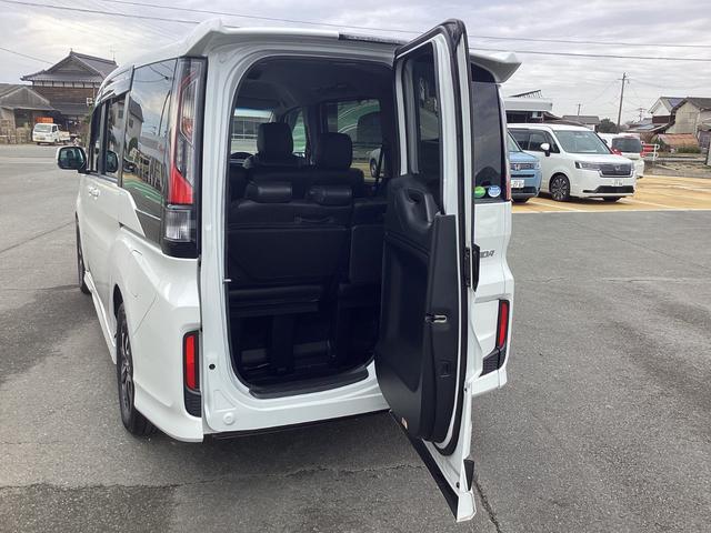 ステップワゴンスパーダ スパーダホンダセンシング　ナビゲーション　地デジ　リア席モニター　ＥＴＣ　両側パワースライドドア　２列目ベンチシート　フロントフルオートエアコン　リアマニュアルエアコン　１６インチアルミホイール　アクティブクルーズ　ＵＳＢ入力（22枚目）