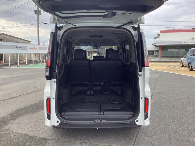 ステップワゴンスパーダ スパーダホンダセンシング　ナビゲーション　地デジ　リア席モニター　ＥＴＣ　両側パワースライドドア　２列目ベンチシート　フロントフルオートエアコン　リアマニュアルエアコン　１６インチアルミホイール　アクティブクルーズ　ＵＳＢ入力（25枚目）