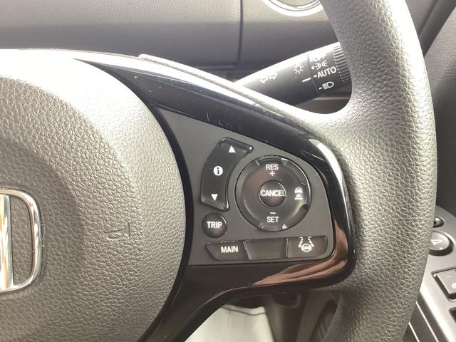 �X�e�A�����O�ɂ́A�֗��ȃX�e�A�����O�X�C�b�`��A��葬�x�ɑ��s�𐧌�ł���N���[�Y�R���g���[���X�C�b�`�𑕔��I