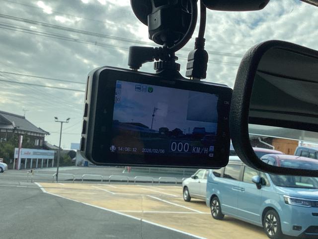 �h���C�u���R�[�_�[������f���Ɖ������L�^���Ă����h���C�u���R�[�_�[�́A���̂̍ۂɊm���ȏ؋��\�͂𔭊����Ă���܂��B