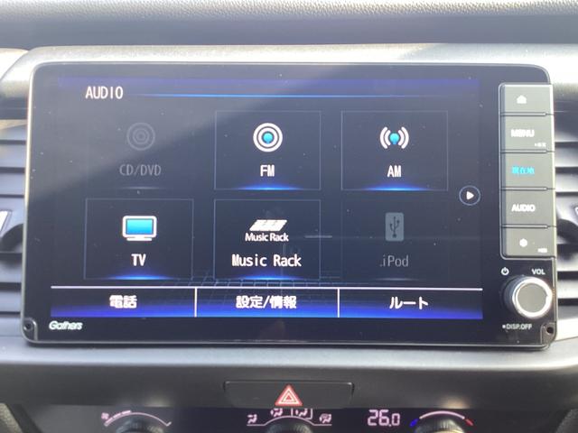 フィット ホーム　ナビゲーション　地デジ　ドラレコ前後　ＬＥＤヘッドライト　１６インチアルミホイール　電子パーキング　衝突軽減Ｂ　前後ソナー　横滑り防止装置　ＤＶＤ再生可　記録簿　アイドリングストップ　ＵＳＢ　キーレス（12枚目）