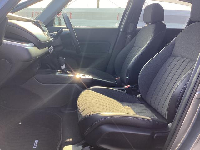 フィット ホーム　ナビゲーション　地デジ　ドラレコ前後　ＬＥＤヘッドライト　１６インチアルミホイール　電子パーキング　衝突軽減Ｂ　前後ソナー　横滑り防止装置　ＤＶＤ再生可　記録簿　アイドリングストップ　ＵＳＢ　キーレス（19枚目）