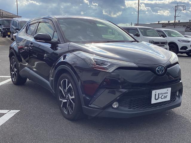 Ｃ－ＨＲ Ｇ　ワンオーナー・ナビ／ＴＶ／Ｂｌｕｅｔｏｏｔｈ接続・リアカメラ・オートエアコン・シートヒーター・ＬＥＤヘッドライト・クルーズコントロール・スマートキー　ワンオナ　アイドルストップ　ＤＶＤ再生可　禁煙車両（3枚目）