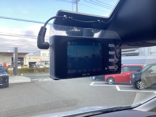 セレナ ハイウェイスターＳ－ハイブリッド　ワンオーナー・ナビ・ルーフモニター・リヤカメラ・両側パワースライドドア・ＥＴＣ・ＬＥＤヘッドライト・フォグ・クルーズコントロール・オートエアコン・スマートキー・取説・記録簿　アイドリングＳＴＯＰ（15枚目）