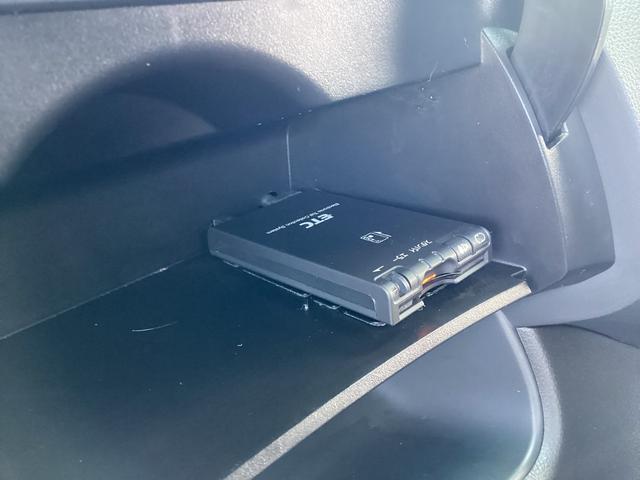 セレナ ハイウェイスターＳ－ハイブリッド　ワンオーナー・ナビ・ルーフモニター・リヤカメラ・両側パワースライドドア・ＥＴＣ・ＬＥＤヘッドライト・フォグ・クルーズコントロール・オートエアコン・スマートキー・取説・記録簿　アイドリングＳＴＯＰ（17枚目）