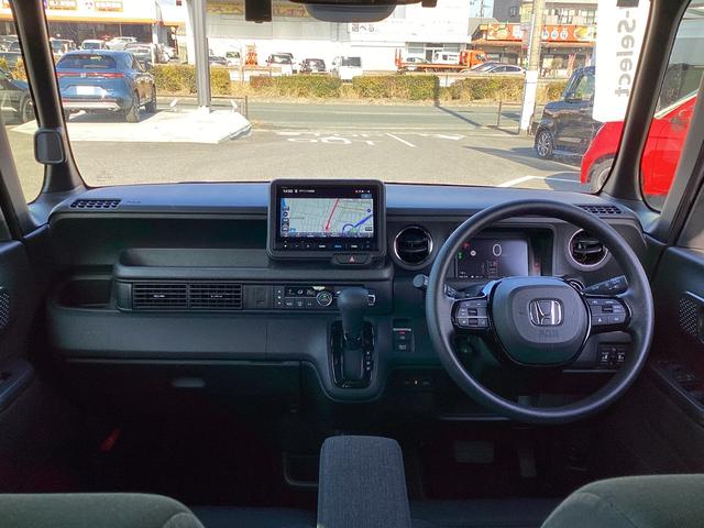 Ｎ－ＢＯＸカスタム ベースグレード　当社デモカー・ナビ・前後ドラレコ・両側パワースライドドア・ＥＴＣ・リヤカメラ・ＬＥＤヘッドライト・衝突軽減ブレーキ・クルーズコントロール・スマートキー・オートエアコン・電子パーキング・ブレーキホールド（4枚目）