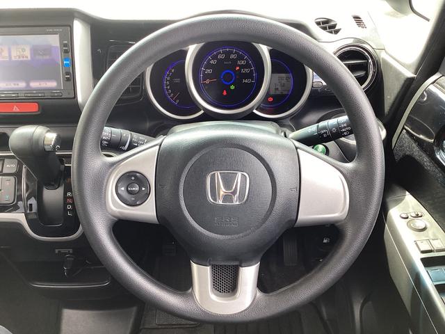 Ｎ－ＢＯＸカスタム Ｇ・Ａパッケージ　ナビ・リヤカメラ・左パワースライドドア・ＥＴＣ・ＨＩＤヘッドライト・安心パッケージ　バックカメラ付き　両席エアバック　スマキー　全席ＰＷ　ＥＴＣ付き　横滑り防止システム　サイドエアバック　１セグＴＶ（14枚目）