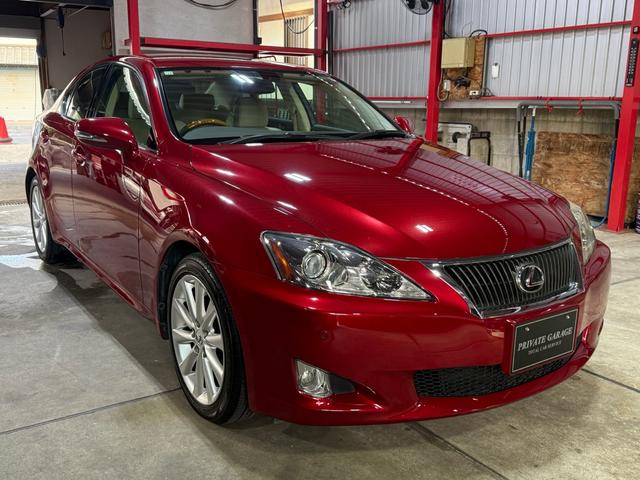 ＩＳ ＩＳ２５０　バージョンＬ　ワンオーナー　禁煙車　純正ナビ　バックカメラ　メモリー付パワーシート　シートヒーター　スマートキー　プッシュスタート　ＥＴＣ　パドルシフト　オートクルーズコントロール（2枚目）