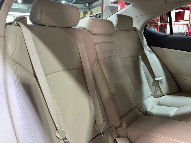 ＩＳ ＩＳ２５０　バージョンＬ　ワンオーナー　禁煙車　純正ナビ　バックカメラ　メモリー付パワーシート　シートヒーター　スマートキー　プッシュスタート　ＥＴＣ　パドルシフト　オートクルーズコントロール（28枚目）