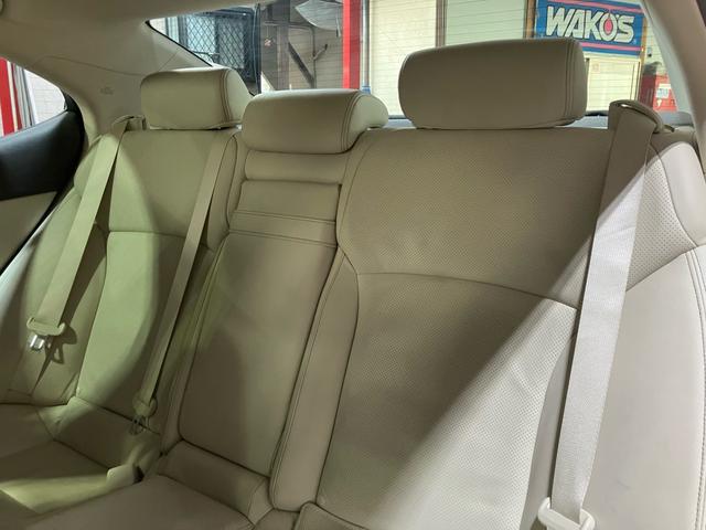 ＩＳ ＩＳ２５０　バージョンＬ　ワンオーナー　禁煙車　純正ナビ　バックカメラ　メモリー付パワーシート　シートヒーター　スマートキー　プッシュスタート　ＥＴＣ　パドルシフト　オートクルーズコントロール（31枚目）