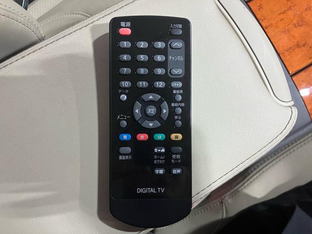 ＩＳ ＩＳ２５０　バージョンＬ　ワンオーナー　禁煙車　純正ナビ　バックカメラ　メモリー付パワーシート　シートヒーター　スマートキー　プッシュスタート　ＥＴＣ　パドルシフト　オートクルーズコントロール（56枚目）