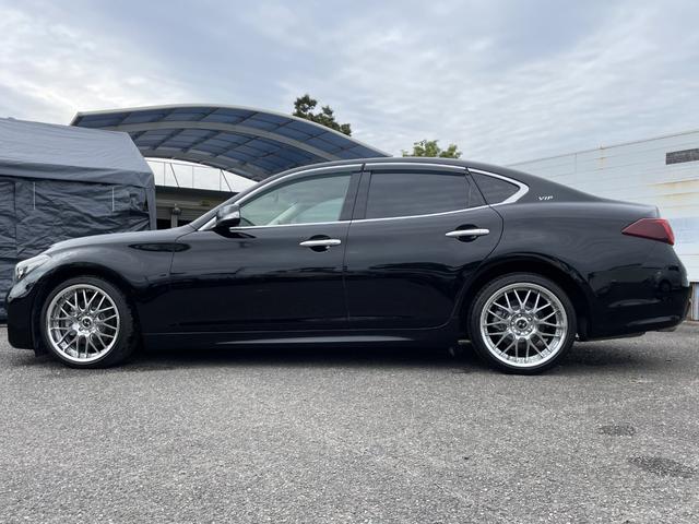 フーガ ２５０ＶＩＰ　禁煙車　ローダウン　マーベリック１９インチアルミ　黒革シートヒーター・クーラー　全周囲カメラ　レーダークルーズ　クリアランスソナーナビ地デジＢｌｕｅｔｏｏｔｈ　ＥＴＣ　パワーシート　ＵＳＢ入力（52枚目）