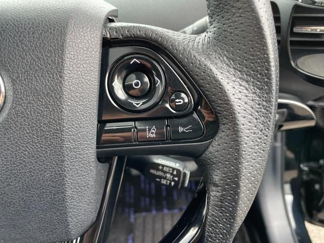 プリウス Ｓ　ＲＳＲ車高調　サンルーフ　９インチナビＢｌｕｅｔｏｏｔｈ地デジ　バックカメラ　セーフティセンス　１００Ｖ電源　２．０ＥＴＣ（8枚目）
