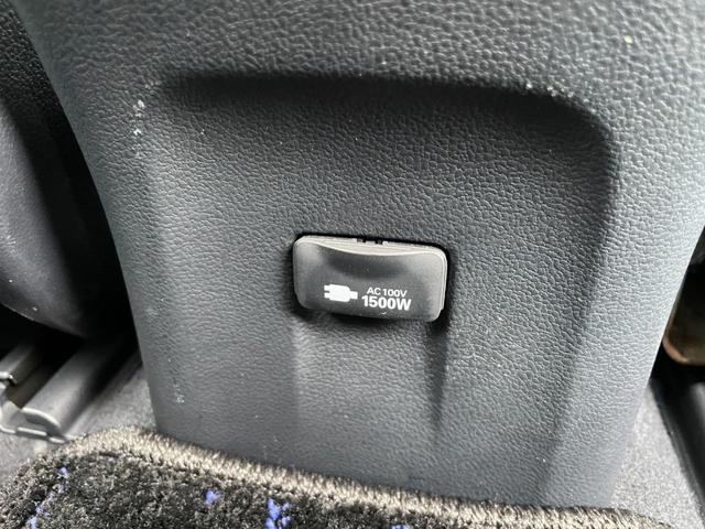 プリウス Ｓ　ＲＳＲ車高調　サンルーフ　９インチナビＢｌｕｅｔｏｏｔｈ地デジ　バックカメラ　セーフティセンス　１００Ｖ電源　２．０ＥＴＣ（10枚目）