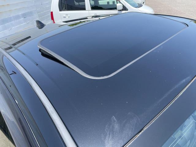 プリウス Ｓ　ＲＳＲ車高調　サンルーフ　９インチナビＢｌｕｅｔｏｏｔｈ地デジ　バックカメラ　セーフティセンス　１００Ｖ電源　２．０ＥＴＣ（16枚目）
