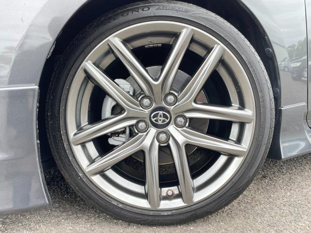 プリウス Ｓ　アルパイン９インチナビ　エアロデイライト　地デジＢｌｕｅｔｏｏｔｈ　ＰＣＤ１１４．３　ＩＳＦ１８インチホイール　ソリッドローター　ＥＴＣ（44枚目）