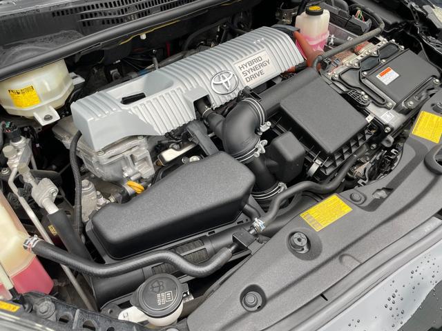 プリウス Ｓ　モデリスタエアロ　１８インチアルミ　ナビ地デジＢｌｕｅｔｏｏｔｈ　バックカメラ　ＥＴＣ　スペアキー（16枚目）