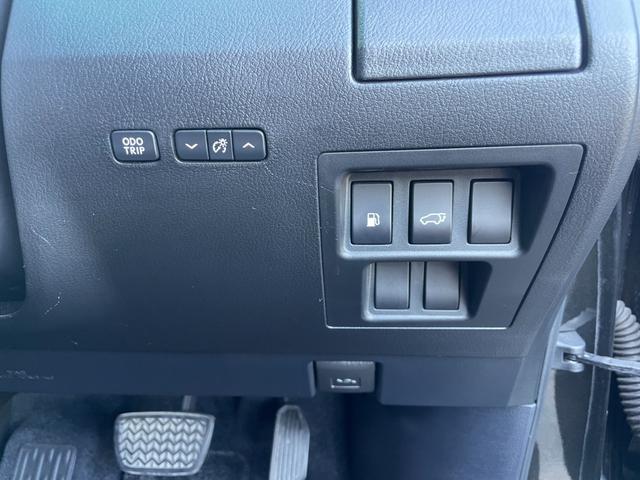 ＲＸ ＲＸ２７０　バージョンＬ　禁煙車　サンルーフ　黒革シートエアコン・ヒーター　ナビ地デジ　オートクルーズ　パワーバックドア　１００Ｖ電源　クリアランスソナー　ＥＴＣ　スマートキー（9枚目）