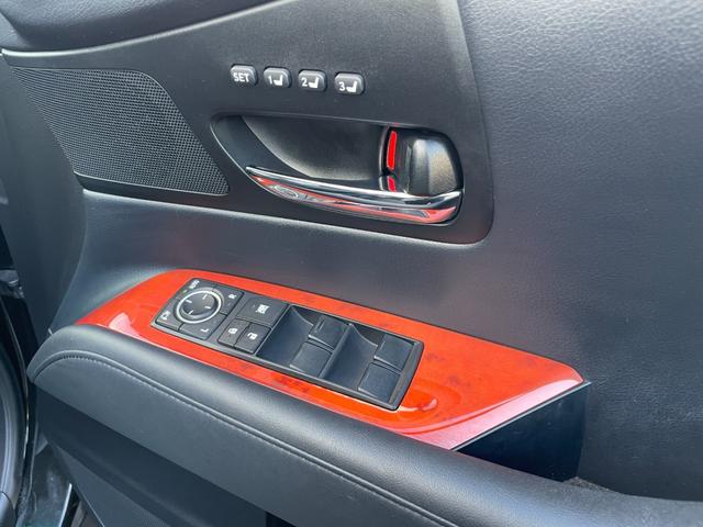 ＲＸ ＲＸ２７０　バージョンＬ　禁煙車　サンルーフ　黒革シートエアコン・ヒーター　ナビ地デジ　オートクルーズ　パワーバックドア　１００Ｖ電源　クリアランスソナー　ＥＴＣ　スマートキー（53枚目）