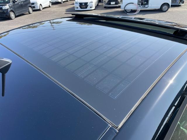 プリウス G サンルーフ レーダークルーズ ハーフレザーシート ビルトインETC ナビ地デジ Bluetooth バックカメラ フォグライト クリアランスソナー スペアキー スペアタイヤ(6枚目)