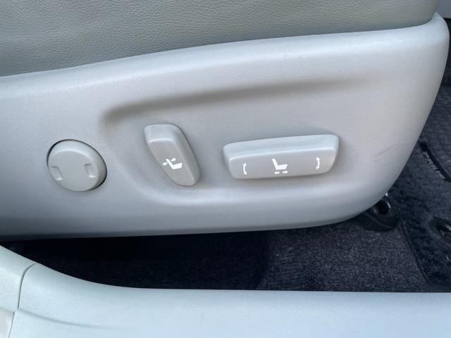 プリウス G サンルーフ レーダークルーズ ハーフレザーシート ビルトインETC ナビ地デジ Bluetooth バックカメラ フォグライト クリアランスソナー スペアキー スペアタイヤ(22枚目)