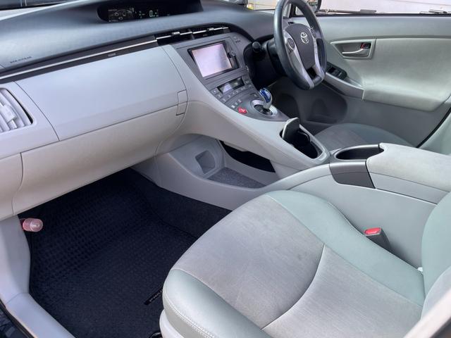 プリウス G サンルーフ レーダークルーズ ハーフレザーシート ビルトインETC ナビ地デジ Bluetooth バックカメラ フォグライト クリアランスソナー スペアキー スペアタイヤ(42枚目)