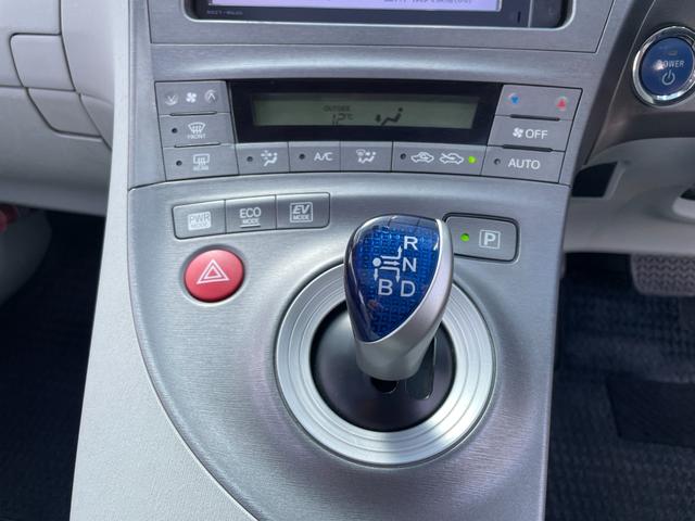 プリウス G サンルーフ レーダークルーズ ハーフレザーシート ビルトインETC ナビ地デジ Bluetooth バックカメラ フォグライト クリアランスソナー スペアキー スペアタイヤ(48枚目)
