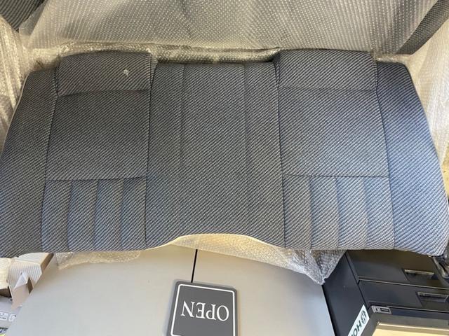 ソアラ 　型式Ｅ－ＧＺ１０／１ＪＺツインターボ／５速ミッション／オイルクーラー／インタークーラー／ロールバー／車高調／マフラー／ＬＳＤ／ＴＥ３７Ｖ／１５インチ／Ｆ：８．５Ｊ／Ｒ：１０Ｊ／Ｆフェンダーエアダクト（12枚目）