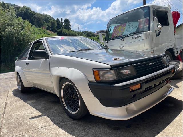 カローラレビン 　ＡＥ８６／レビン後期／Ｎ２仕様車／４ＡＧエンジン／ＴＲＤ　ＬＳＤ／５速ミッション／カーボンボンネット／ＦＣキャリパー／Ｆ車高調／スリットローター／安全タンク／コレクタータンク／レース競技車輌（4枚目）