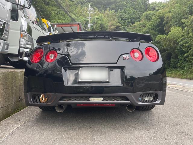スカイライン ３５０ＧＴ　型式ＵＡ－ＣＰＶ３５／外装ＧＴ－Ｒ仕様／モモステアリング（4枚目）