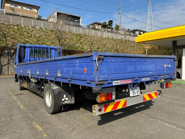ファイター 4t平ボディ●最大積載量3450kg●マニュアル6速●バックモニター●ETC●荷台内長さ620cm×幅235cm(3枚目)