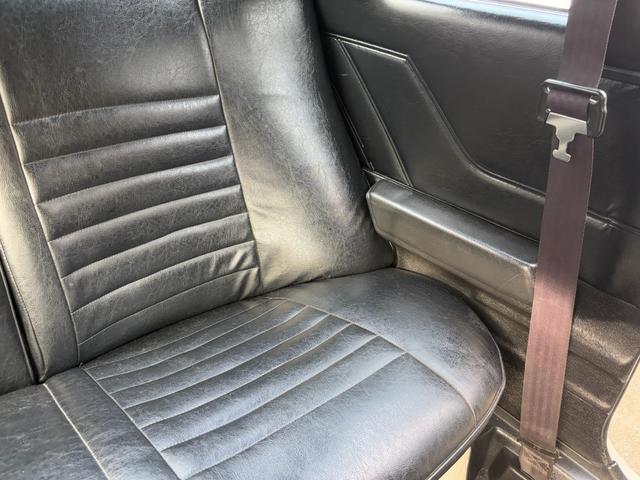 スカイライン ●型式/E-HGC211改●排気量/1990cc●乗車定員/5人●マニュアル5速●L20●ソレックス40Φ●タコ足●ストレートマフラー●ワタナベ14インチホイール●四輪ディスクブレーキ●パワステ付き(40枚目)