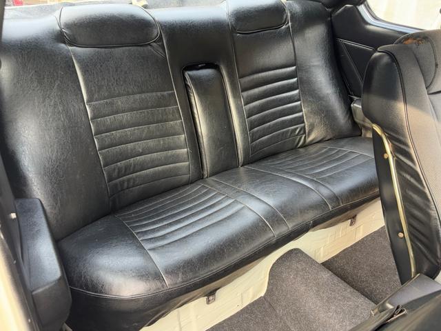 スカイライン ●型式/E-HGC211改●排気量/1990cc●乗車定員/5人●マニュアル5速●L20●ソレックス40Φ●タコ足●ストレートマフラー●ワタナベ14インチホイール●四輪ディスクブレーキ●パワステ付き(42枚目)