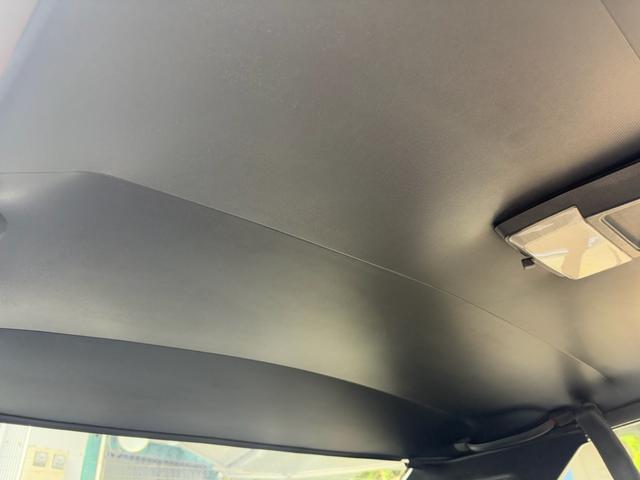 スカイライン ●型式/E-HGC211改●排気量/1990cc●乗車定員/5人●マニュアル5速●L20●ソレックス40Φ●タコ足●ストレートマフラー●ワタナベ14インチホイール●四輪ディスクブレーキ●パワステ付き(44枚目)