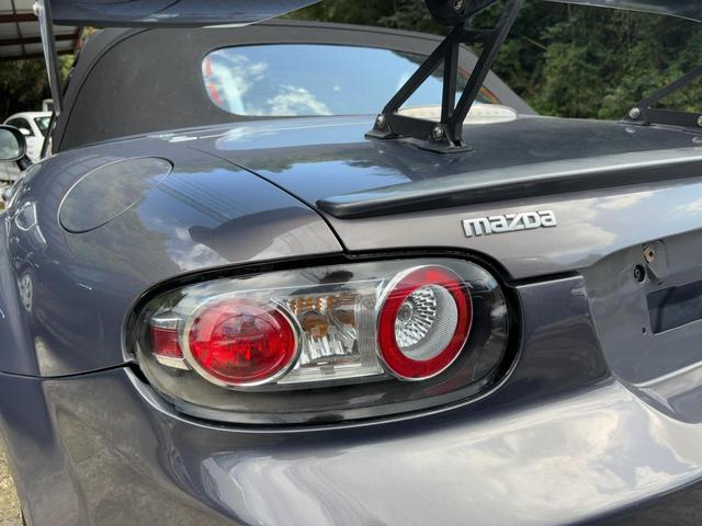 ロードスター ３ｒｄジェネレーションリミテッド　ＲＳ●型式ＣＢＡ－ＮＣＥＣ●ＬＥＯＮＩＳホイール●ＭＯＭＯステアリング（24枚目）