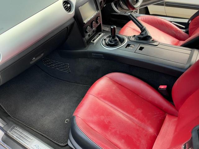 ロードスター ３ｒｄジェネレーションリミテッド　ＲＳ●型式ＣＢＡ－ＮＣＥＣ●ＬＥＯＮＩＳホイール●ＭＯＭＯステアリング（43枚目）