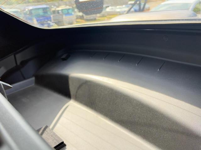 ロードスター ３ｒｄジェネレーションリミテッド　ＲＳ●型式ＣＢＡ－ＮＣＥＣ●ＬＥＯＮＩＳホイール●ＭＯＭＯステアリング（49枚目）