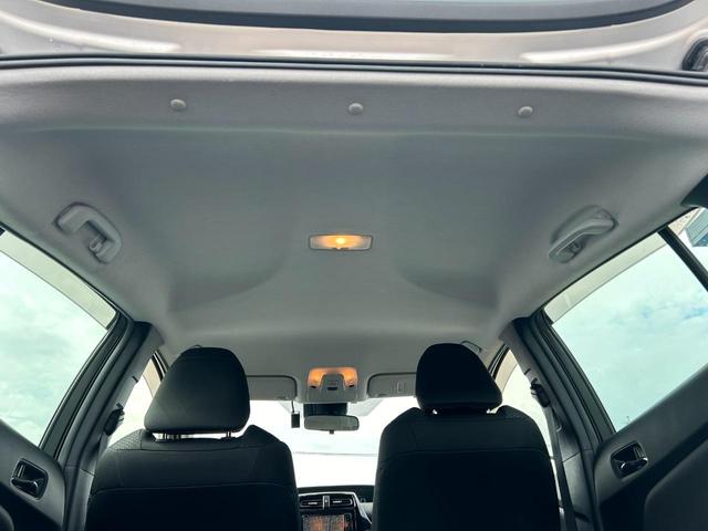 プリウス Ｓ　後期型　ナビ　ＴＶ　Ｂｌｕｅｔｏｏｔｈ　バックカメラ　ＥＴＣ　ドラレコ　衝突軽減ブレーキ　車線逸脱抑制　車速追従クルーズコントロール　ＬＥＤヘッドライト＆オートハイビーム　ＬＥＤフロントフォグライト（15枚目）