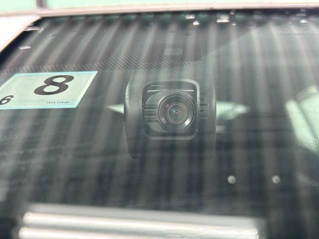 プリウス Ｓ　後期型　ナビ　ＴＶ　Ｂｌｕｅｔｏｏｔｈ　バックカメラ　ＥＴＣ　ドラレコ　衝突軽減ブレーキ　車線逸脱抑制　車速追従クルーズコントロール　ＬＥＤヘッドライト＆オートハイビーム　ＬＥＤフロントフォグライト（22枚目）