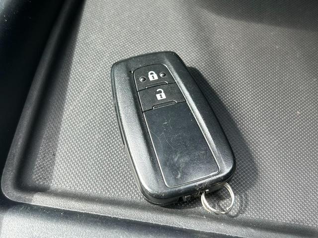 プリウス Ｓ　後期型　ナビ　ＴＶ　Ｂｌｕｅｔｏｏｔｈ　バックカメラ　ＥＴＣ　ドラレコ　衝突軽減ブレーキ　車線逸脱抑制　車速追従クルーズコントロール　ＬＥＤヘッドライト＆オートハイビーム　ＬＥＤフロントフォグライト（40枚目）