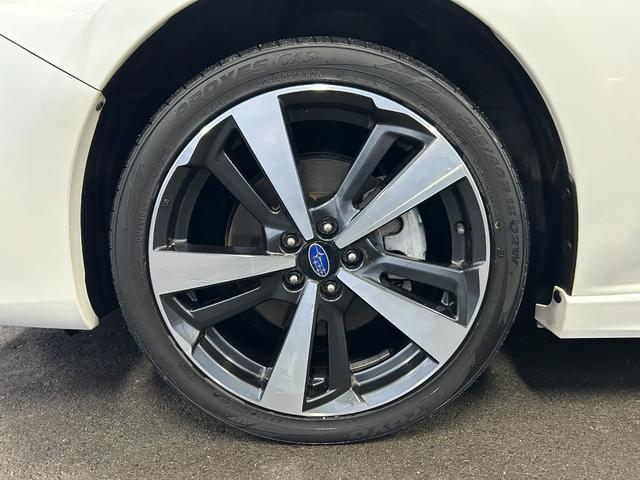 インプレッサスポーツ ２．０ｉ－Ｓアイサイト　衝突軽減ブレーキ　車線逸脱抑制　ＬＥＤオートハイビーム　ＢＳＭ　８インチナビ　Ｂｌｕｅｔｏｏｔｈ　ＨＤＭＩ接続　バックカメラ　スマートキー　ＥＴＣ２．０　パワーシート　パドルシフト　タイミングチェーン（12枚目）