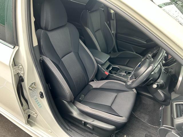 インプレッサスポーツ ２．０ｉ－Ｓアイサイト　衝突軽減ブレーキ　車線逸脱抑制　ＬＥＤオートハイビーム　ＢＳＭ　８インチナビ　Ｂｌｕｅｔｏｏｔｈ　ＨＤＭＩ接続　バックカメラ　スマートキー　ＥＴＣ２．０　パワーシート　パドルシフト　タイミングチェーン（17枚目）