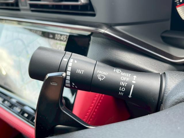 フェアレディＺ バージョンＳＴ　９ＡＴ／先進運転支援技術／ＮｉｓｓａｎＣｏｎｎｅｃｔナビ／ＢＯＳＥサウンド／禁煙車／ワンオーナー（22枚目）