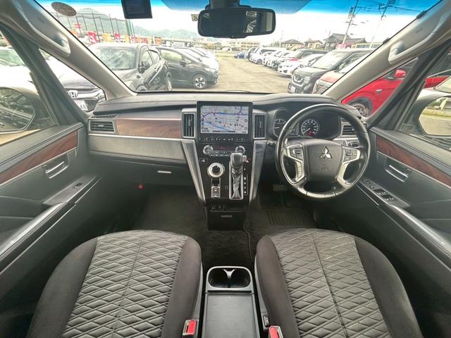 デリカＤ：５ オールブラックスエディション　１０型ナビ／マルチアラウンドモニター／禁煙車／ｅ－アシスト／両側パワースライドドア／パワーバックドア／シートヒーター（前席）／パワーシート（運転席）／ブラインドスポットモニター（2枚目）