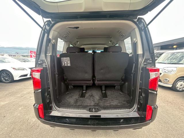 デリカＤ：５ オールブラックスエディション　１０型ナビ／マルチアラウンドモニター／禁煙車／ｅ－アシスト／両側パワースライドドア／パワーバックドア／シートヒーター（前席）／パワーシート（運転席）／ブラインドスポットモニター（13枚目）