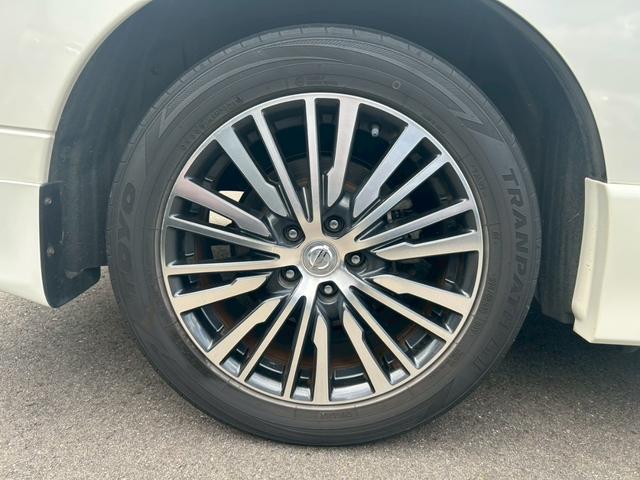 エルグランド ２５０ハイウェイスターＳ　後席モニター　両側パワースライドドア　純正９インチナビ　バックカメラ　ロールサンシェード　純正１８インチＡＷ　ＬＥＤヘッドランプ　オートライト　キャプテンシート（36枚目）