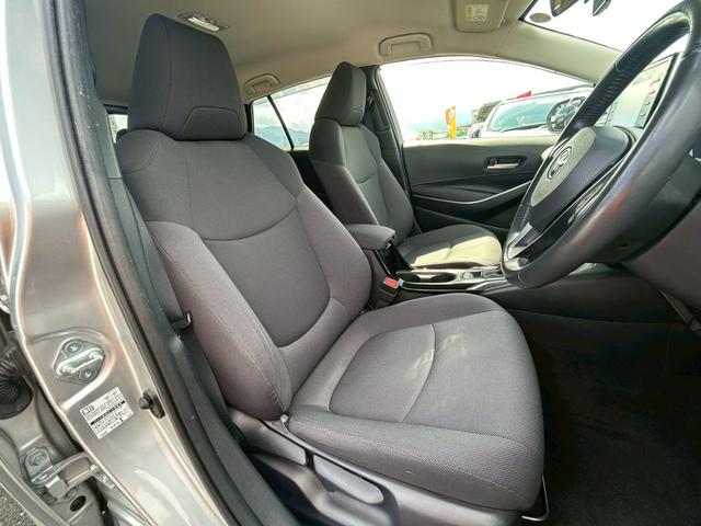 カローラツーリング ハイブリッド　Ｓ　セーフティセンス／純正ナビ／バックカメラ／禁煙車／クルーズコントロール／ＥＴＣ／ドライブレコーダー／ＬＥＤヘッドライト／オートマチックハイビーム（10枚目）